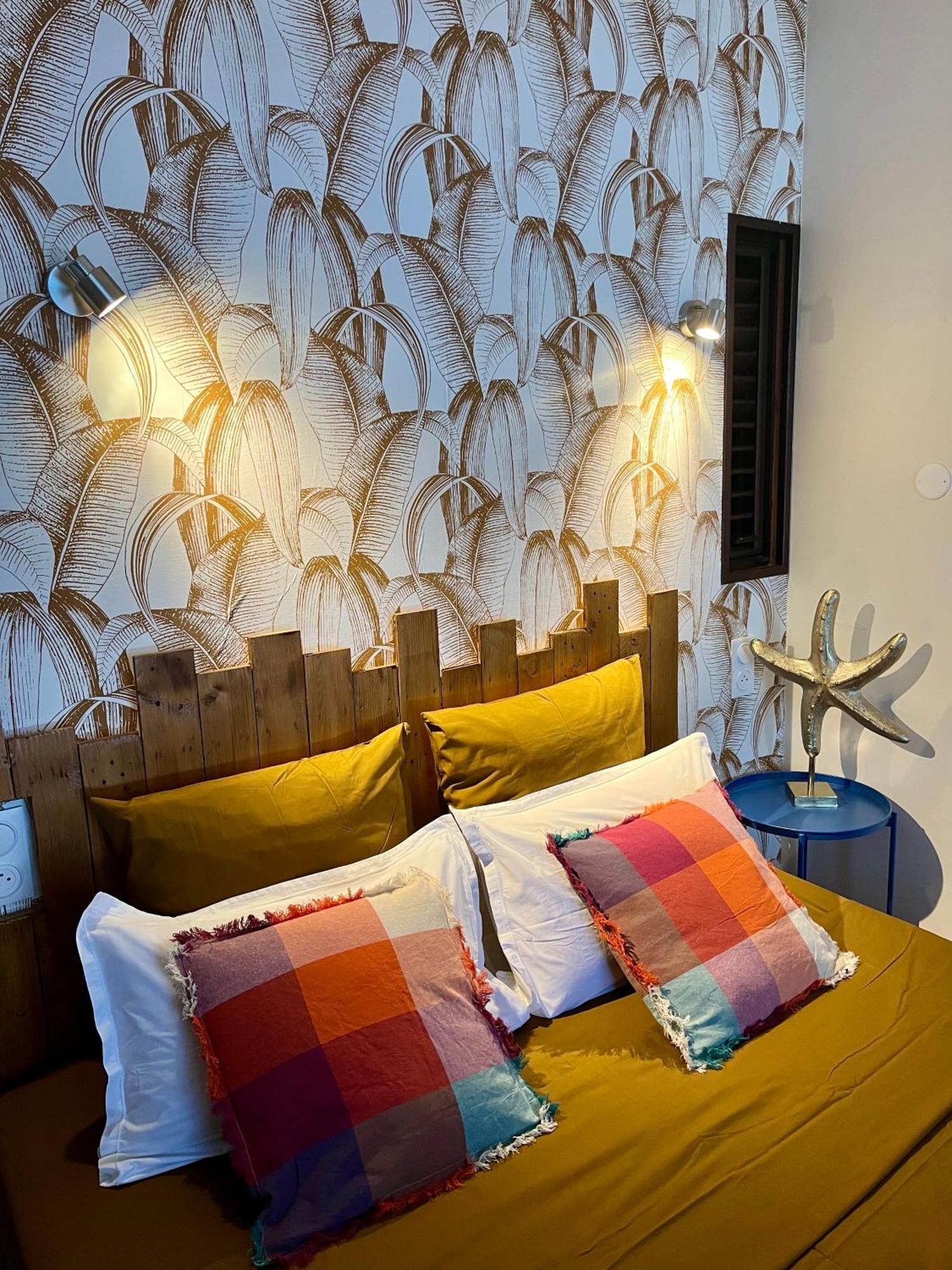 L'Escale Bleue Apartment ลา ทรินิเต ภายนอก รูปภาพ